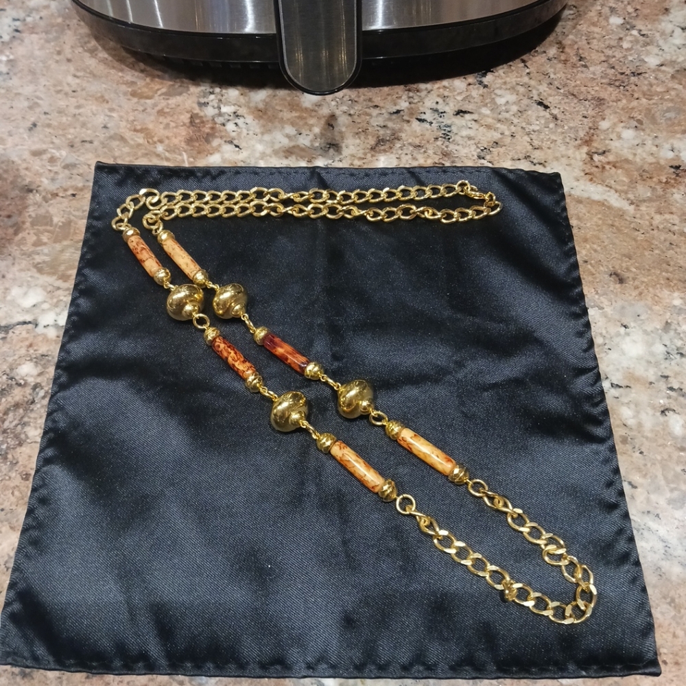 Vintage Women's 36” Faux Burl Wood Beads Goldtone Flapper Style Necklace.